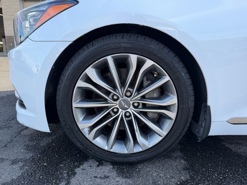 Used 2015 Hyundai Genesis 3.8 w/ Option Group 04 image 26