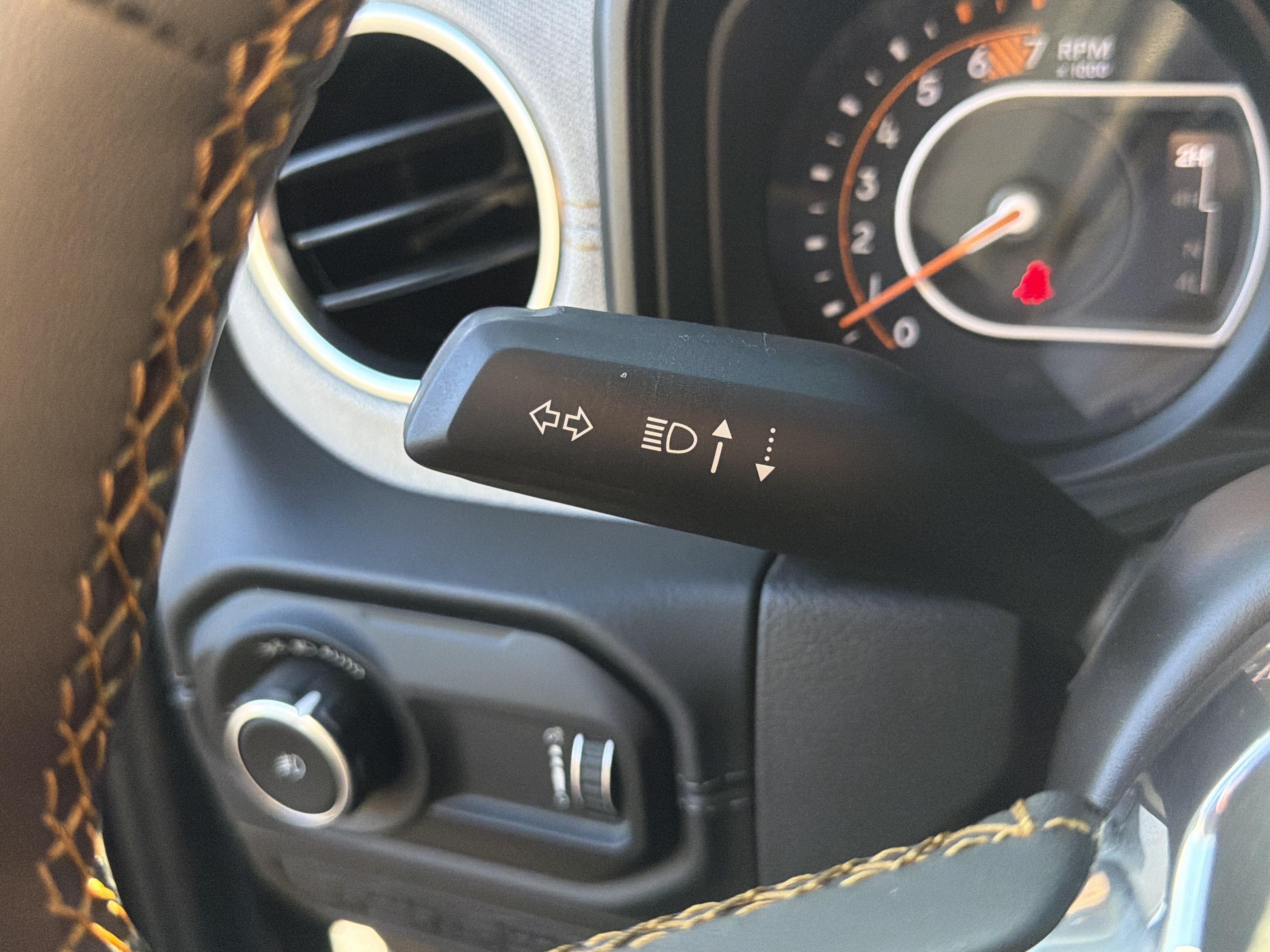 Used 2024 Jeep Wrangler Unlimited Sahara AWD/4WD image 65