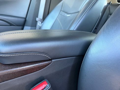 Used 2019 Cadillac XTS Luxury image 15