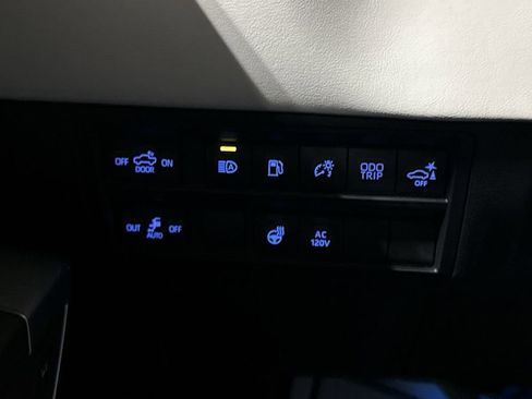 Used 2023 Toyota Tundra Capstone image 21