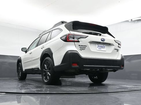 Used 2025 Subaru Outback Onyx Edition XT AWD/4WD image 35
