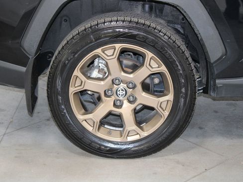 Used 2024 Toyota RAV4 AWD Hybrid image 13