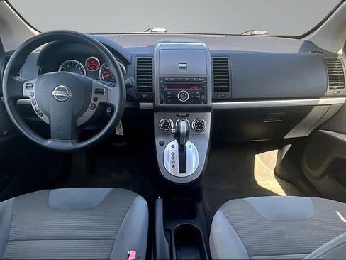 Used 2010 Nissan Sentra 2.0 SR FWD image 7
