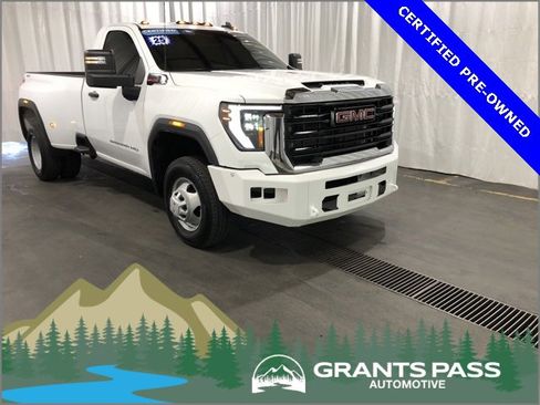 Used 2025 GMC Sierra 3500 Pro image 1