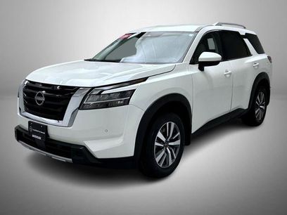 Certified 2024 Nissan Pathfinder SL