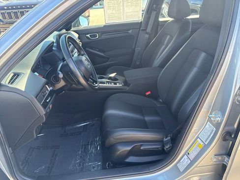 Used 2025 Honda Civic Sport image 21
