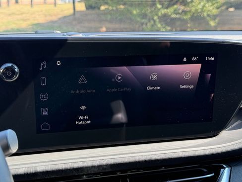 Used 2025 Buick Envista Sport Touring image 21