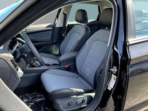 New 2026 Volkswagen Jetta SE image 19