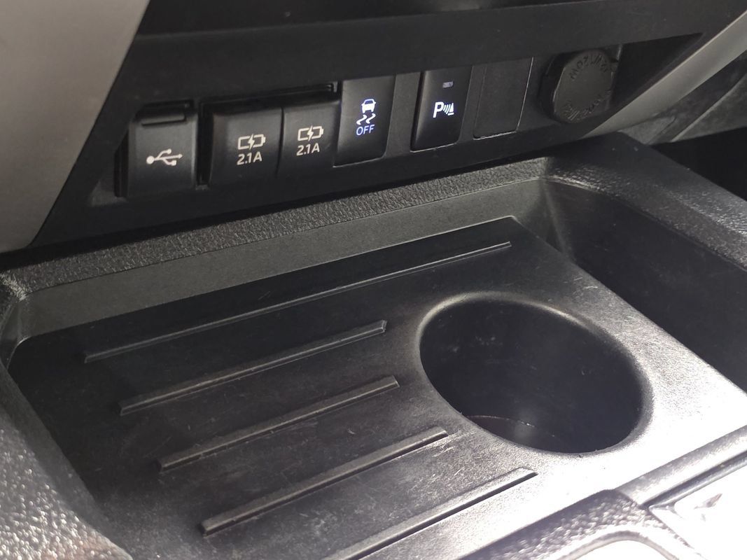 Used 2021 Toyota Tundra SR5 AWD/4WD image 38