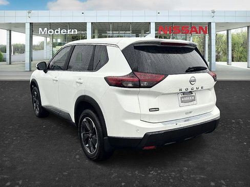 New 2026 Nissan Rogue SV image 6
