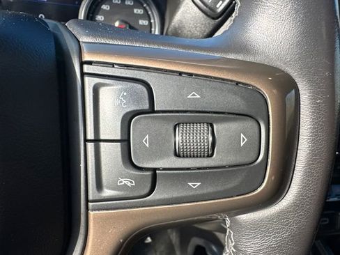 Used 2021 Chevrolet Silverado 1500 High Country w/ Technology Package image 33