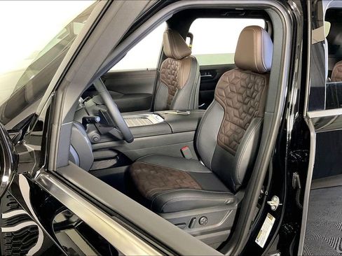 New 2026 Nissan Armada Platinum AWD/4WD image 14