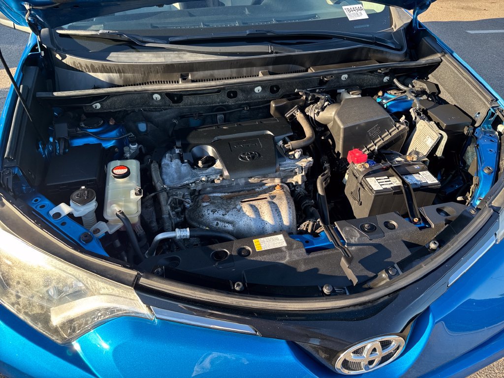 Used 2016 Toyota RAV4 XLE AWD/4WD image 43