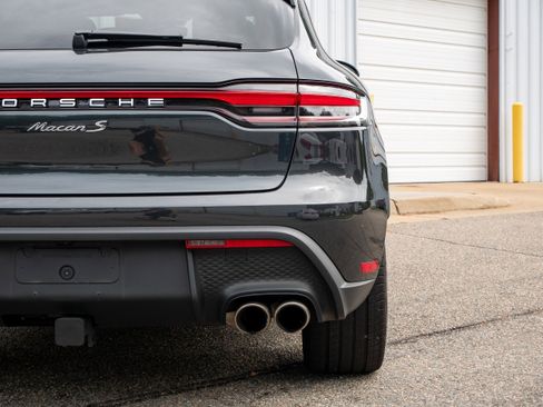Used 2024 Porsche Macan S image 8