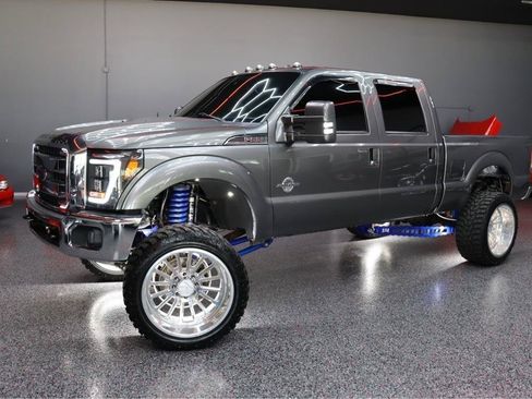 Used 2014 Ford F350 Lariat w/ Lariat Interior Package AWD/4WD image 1