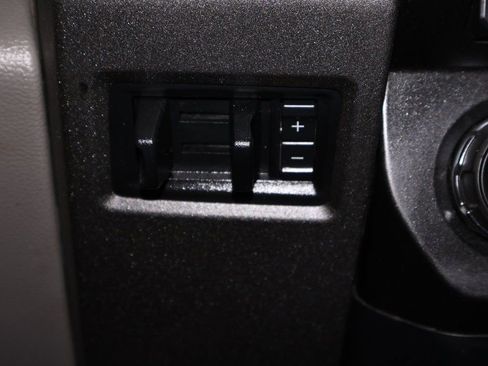 Certified 2017 Ford F550 4x4 Regular Cab Super Duty image 22