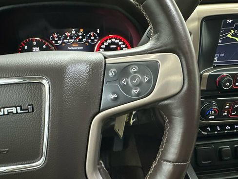 Used 2016 GMC Sierra 1500 Denali w/ Enhanced Driver Alert Package AWD/4WD image 28