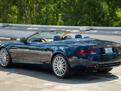 Used 2006 Aston Martin DB9 Volante RWD image 10
