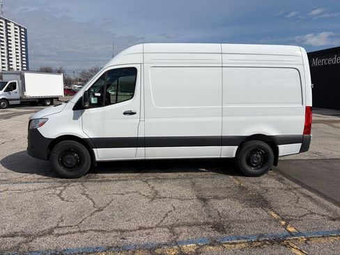 New 2025 Mercedes-Benz Sprinter 2500 image 2