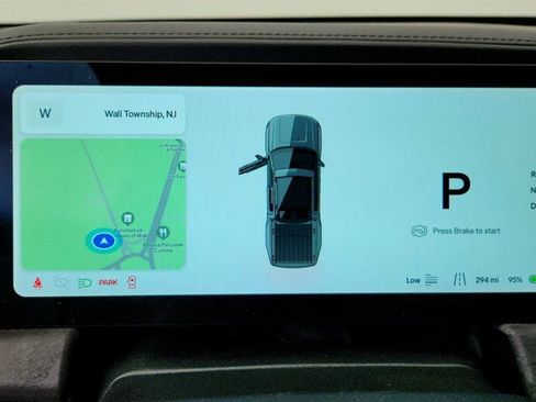 Used 2022 Rivian R1T Adventure AWD/4WD image 13