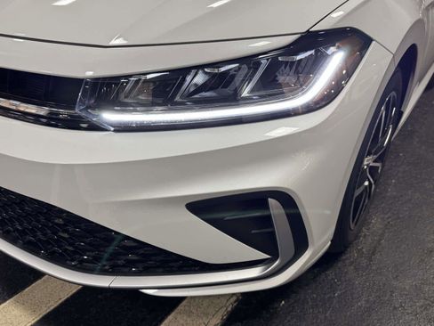 New 2026 Volkswagen Jetta SE image 9