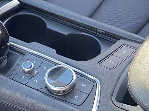 Certified 2021 Cadillac XT5 Premium Luxury image 32