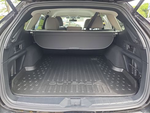 Certified 2025 Subaru Outback Premium AWD/4WD image 30
