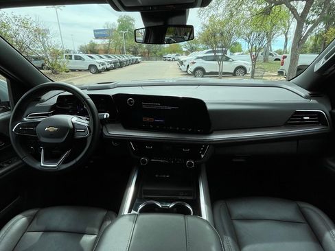 Certified 2025 Chevrolet Tahoe LT image 9