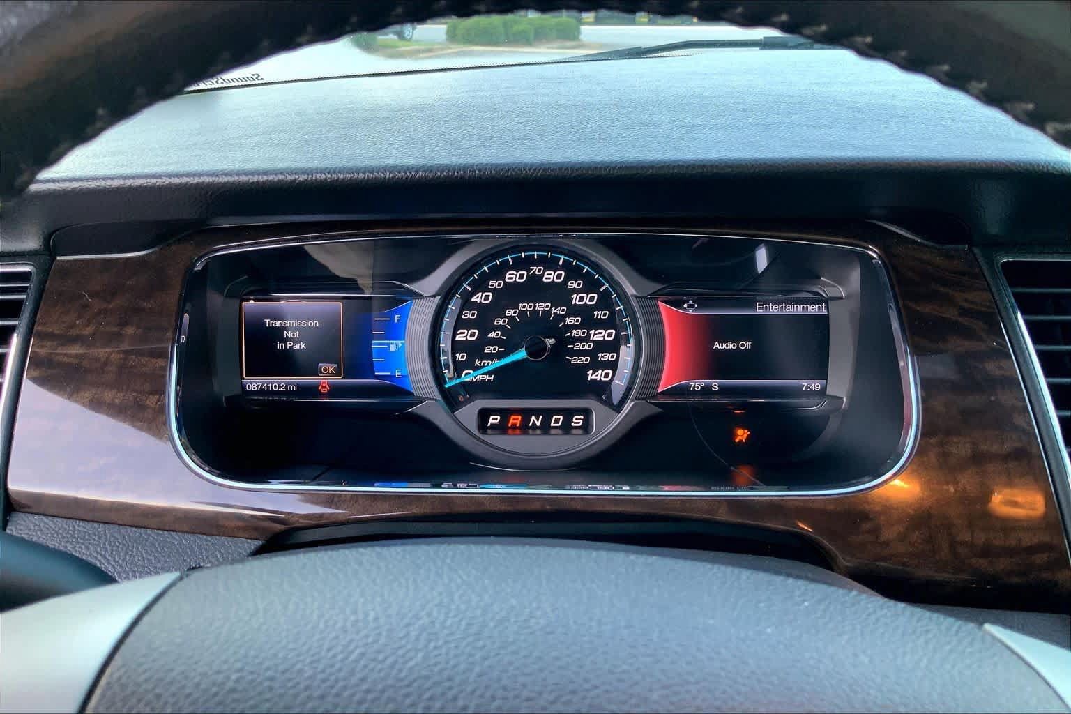 Used 2017 Ford Taurus Limited FWD image 24