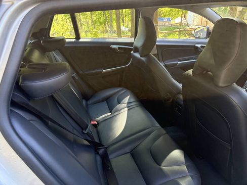 Used 2015 Volvo V60 T5 Premier AWD/4WD image 12