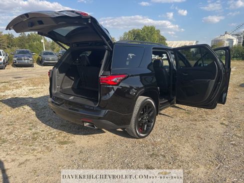 Certified 2023 Chevrolet Traverse Premier w/ Redline Edition image 38