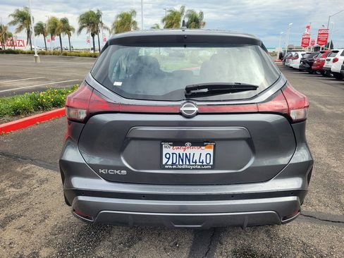 Used 2023 Nissan Kicks S image 5