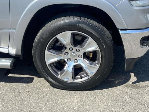 Used 2022 RAM 1500 Laramie AWD/4WD image 6