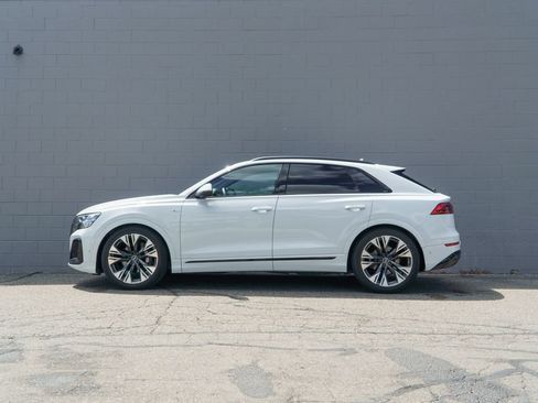 Used 2026 Audi Q8 Premium Plus w/ Premium Plus Package AWD/4WD image 2