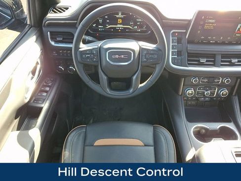 Used 2024 GMC Yukon XL AT4 w/ Technology Package image 17