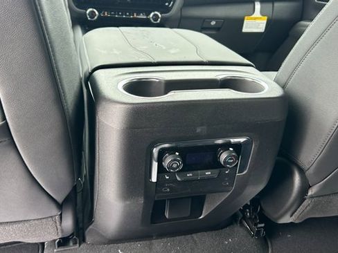 New 2026 Chevrolet Suburban LT w/ Comfort Package image 34