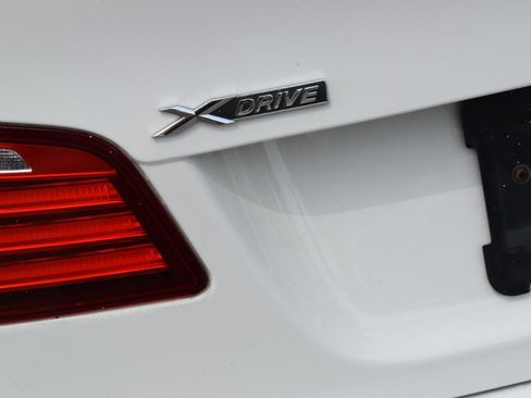 Used 2015 BMW 528i xDrive Sedan AWD/4WD image 13