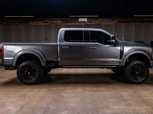 Used 2025 Ford F250 Platinum AWD/4WD image 10