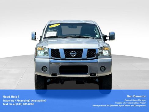 Used 2007 Nissan Titan LE w/ Tow Pkg AWD/4WD image 2