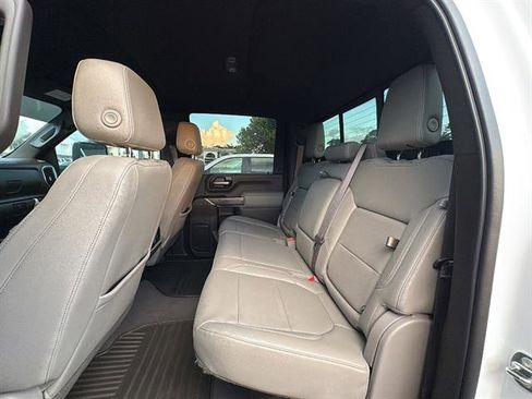 Used 2022 Chevrolet Silverado 2500 LTZ w/ LTZ Convenience Package image 9