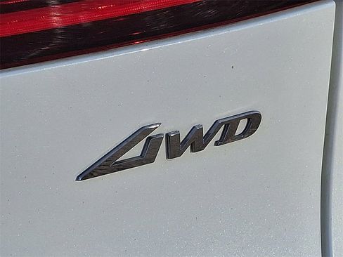 Used 2023 Genesis GV70 2.5T w/ Sport Prestige Package image 32