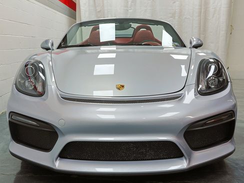 Used 2016 Porsche Boxster Spyder image 2
