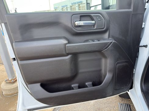 Used 2024 GMC Sierra 2500 Pro AWD/4WD image 15