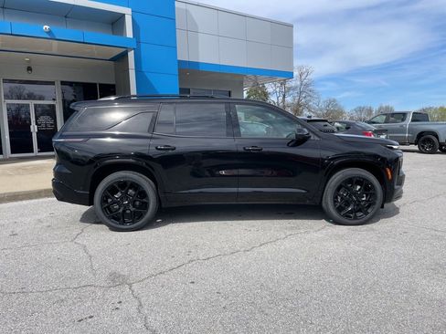 New 2026 Chevrolet Traverse RS w/ LPO, Floor Liner Package image 57