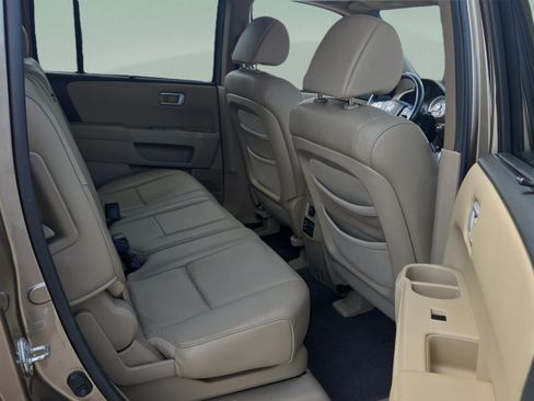 Used 2010 Honda Pilot Touring image 15