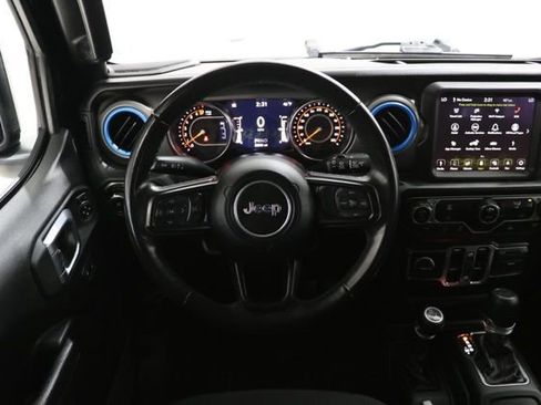 Used 2022 Jeep Wrangler Unlimited Sport image 13