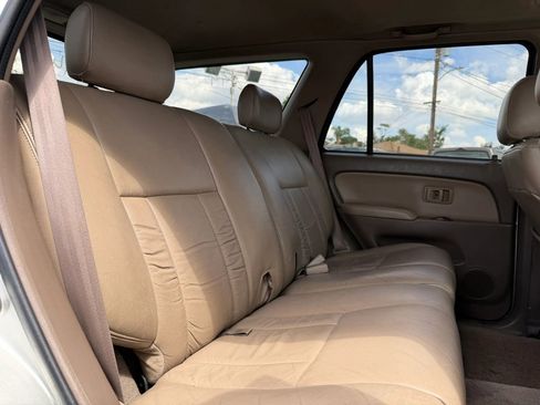 Used 2000 Toyota 4Runner Limited RWD image 17