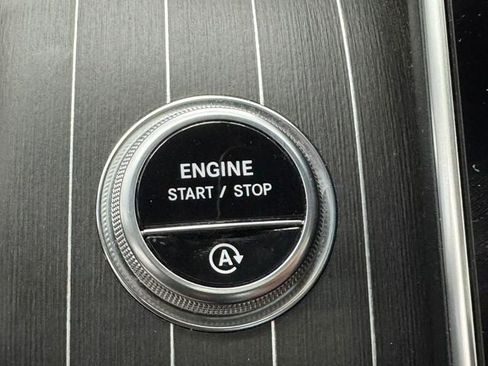 Used 2023 Mercedes-Benz GLC 300 image 25