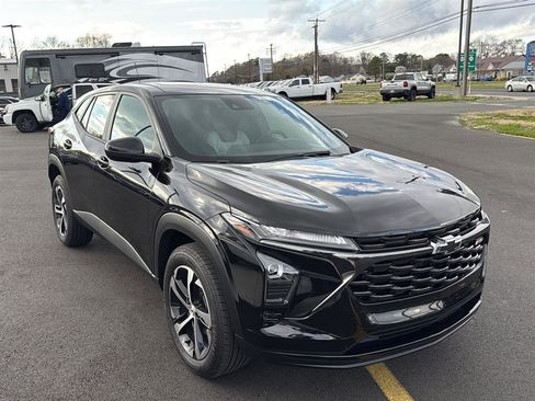 Used 2024 Chevrolet Trax RS w/ Sunroof Package image 6