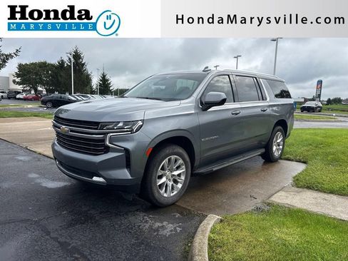 Used 2022 Chevrolet Suburban LT AWD/4WD image 1
